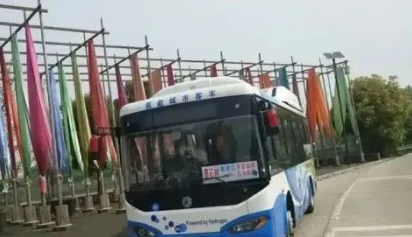 單臺近兩百萬！襄陽氫能源汽車進(jìn)入市場，積極為“雙碳”做貢獻(xiàn)