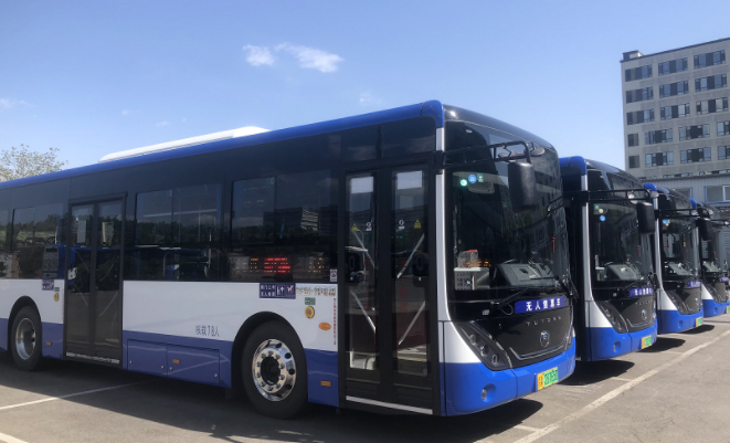 順義公交率先實現(xiàn)運營車輛100%新能源化，更新配置急救設(shè)備