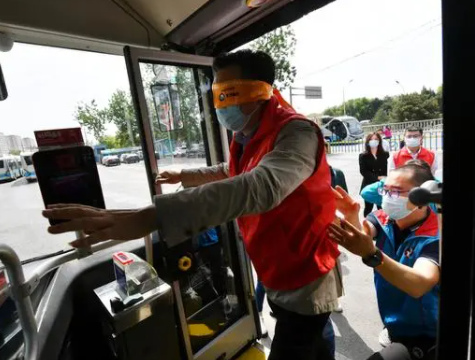 全國助殘日來臨，北京近80%城區(qū)公交車已更新為“無障礙車輛”