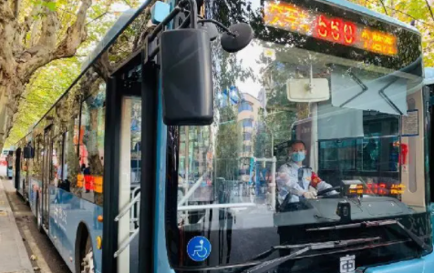 重慶|560線全線換新車！19輛新能源公交車“上崗”了