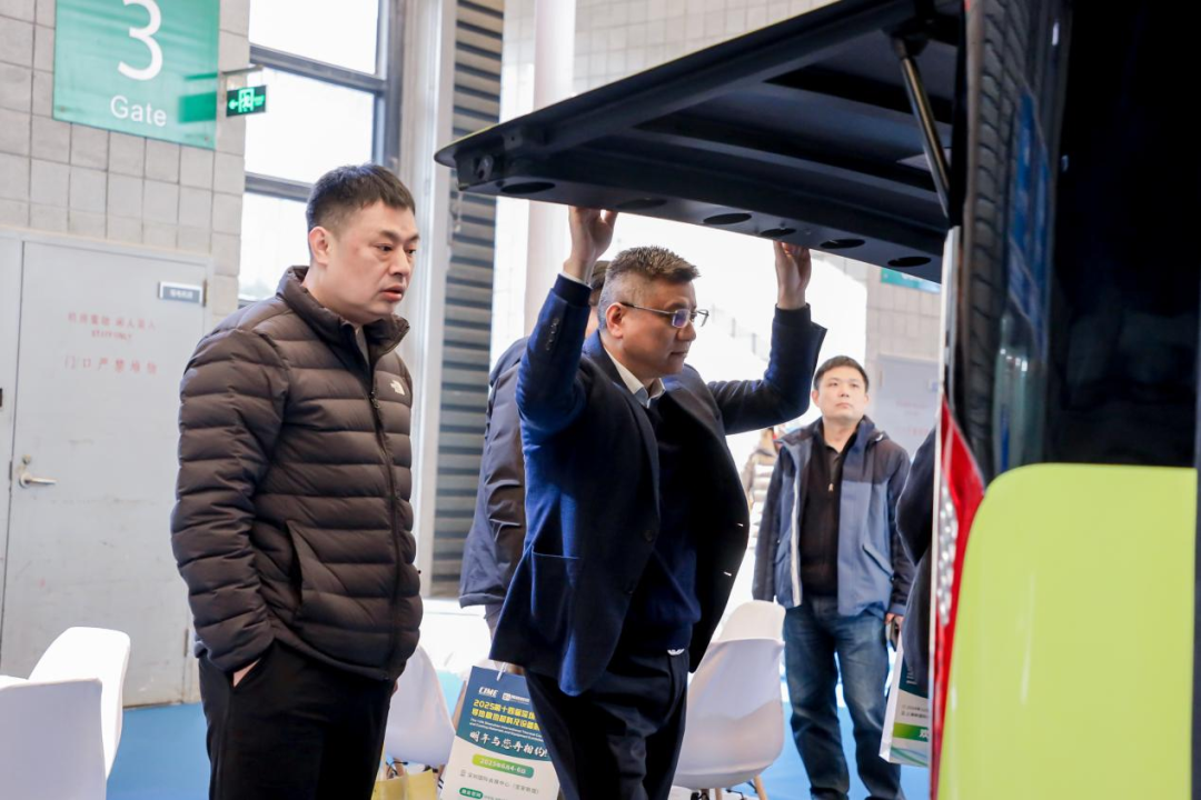 福田歐輝亮相上海客車展，以智能創(chuàng)新引領(lǐng)交通新時(shí)代(圖7)