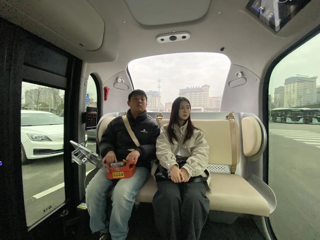 貴州首條無人駕駛公交車線路落地(圖3) 10.jpeg