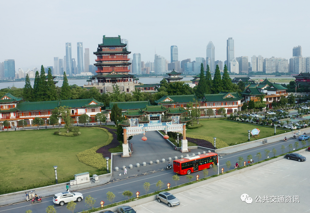 楊濤:一個城市客運交通總量現(xiàn)在是否可以計算出來?(圖1) 圖片