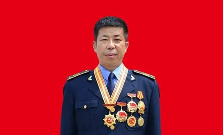 全國人大代表李祥斌：建議新能源公交運(yùn)營補(bǔ)貼力度不退坡，并盡快撥付(圖1)