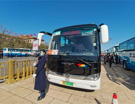 兩會(huì)的唯一新能源客車(chē)有啥來(lái)頭?歐輝BJ6117備受矚目(圖2)