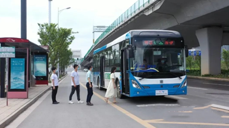 獲8張牌照！中車“智駕”，引領(lǐng)自動駕駛“新浪潮”(圖1)